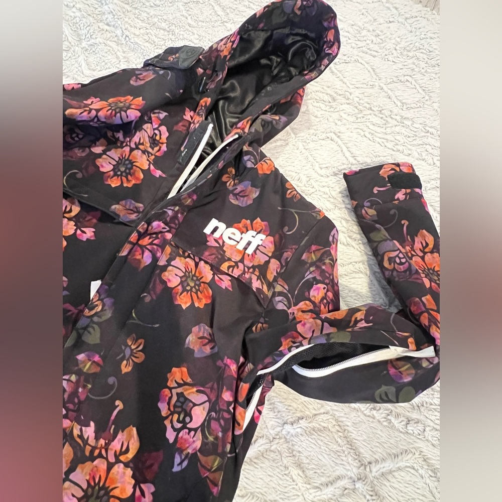 NEFF LUSH Softshell Jacket